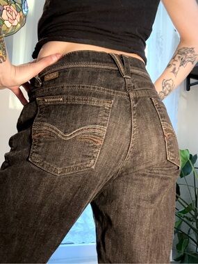 Lois Jeans Mid Rise Bootcut Black Jeans with Back Pocket Detail